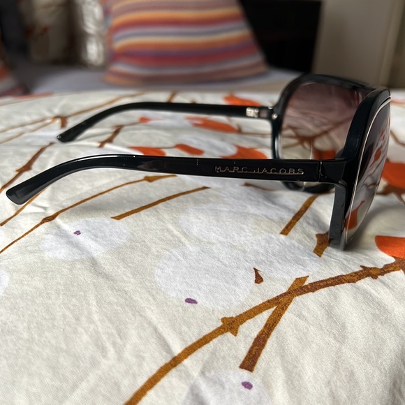 Marc Jacobs collection shield sunglasses - Picture 3 of 6